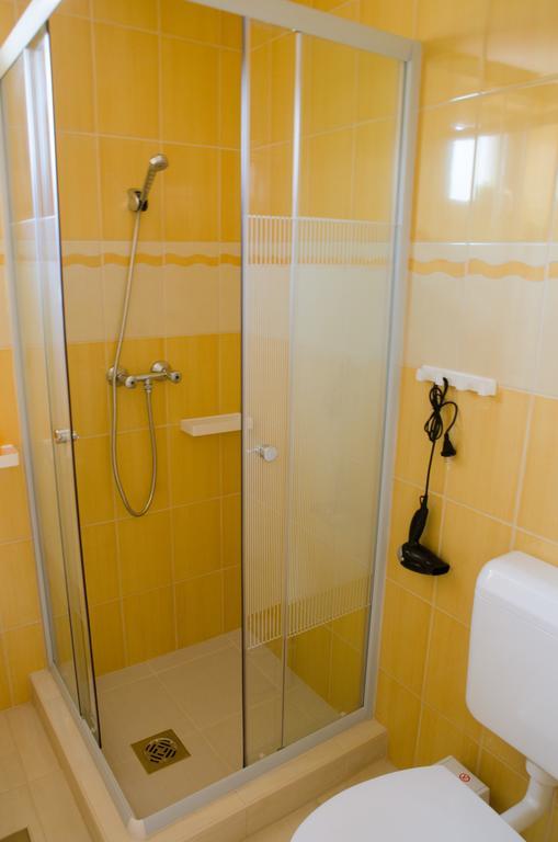 Armada Family Apartment Hajduszoboszlo Bilik gambar